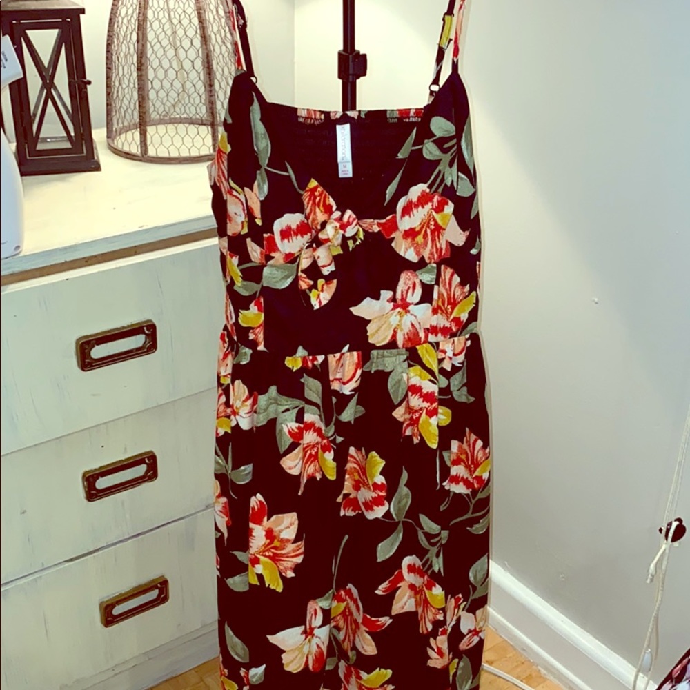 Front tie, black/floral print dress